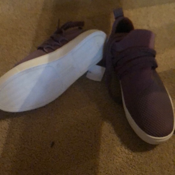 Shoes - Picture 2 of 2